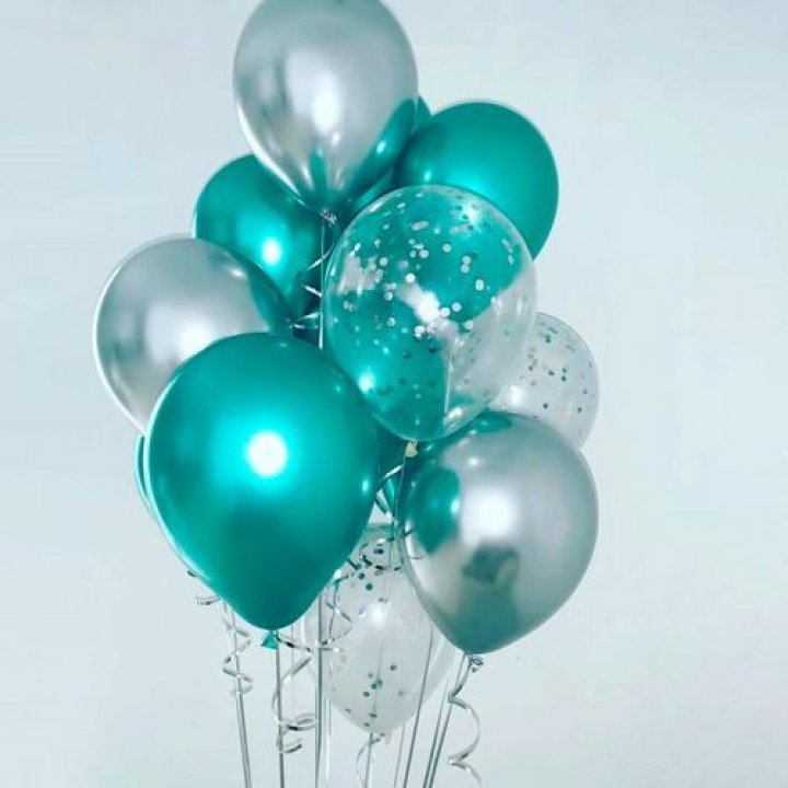 Фонтан шаров "Изумрудный" в Махачкале