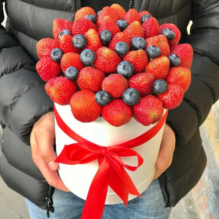 Клубничный бокс №3 в Махачкале