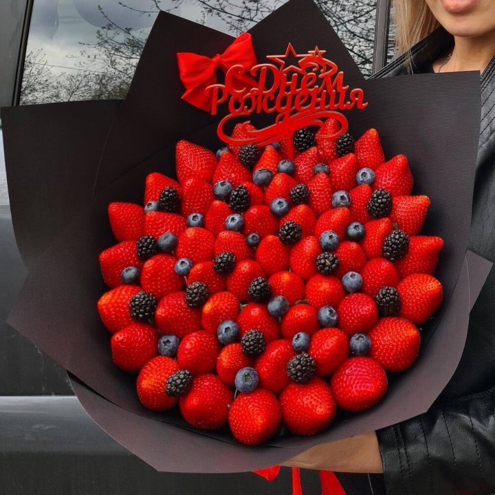 Ягодный бум №5 в Махачкале