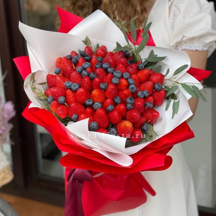 Ягодный бум №6 в Махачкале