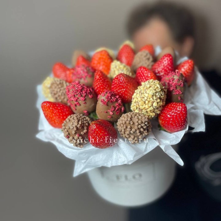 Клубника в боксе 30 ягод в Махачкале