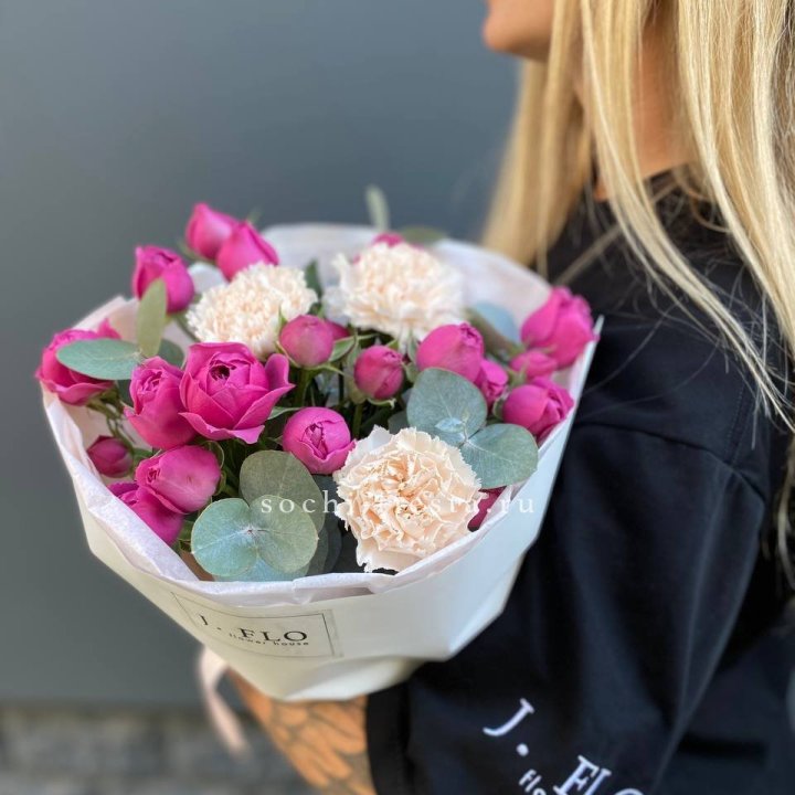 Букет с мисти бабблс №2 в Махачкале