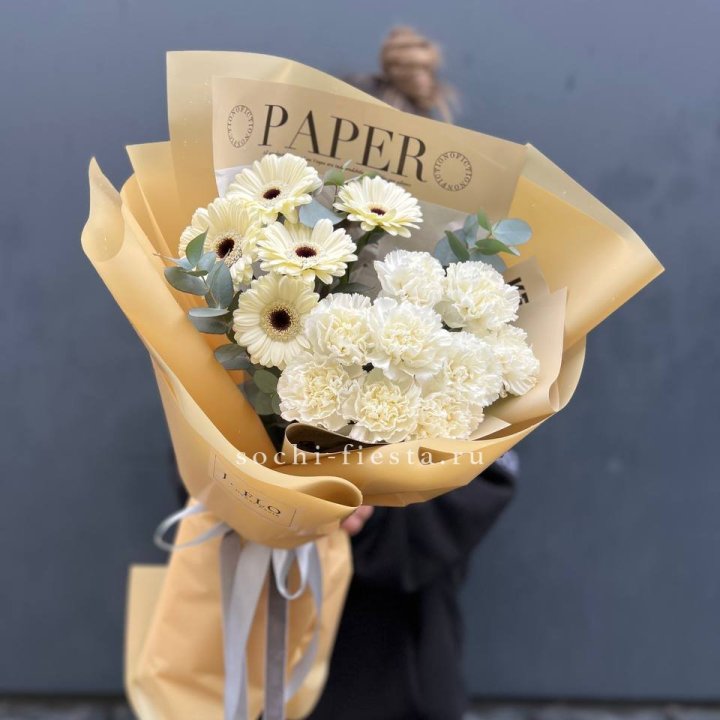  Букет с диантусами и герберами в Махачкале