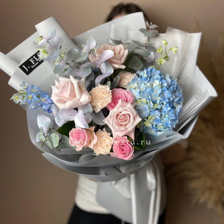 Букет с гортензией № 4 в Махачкале
