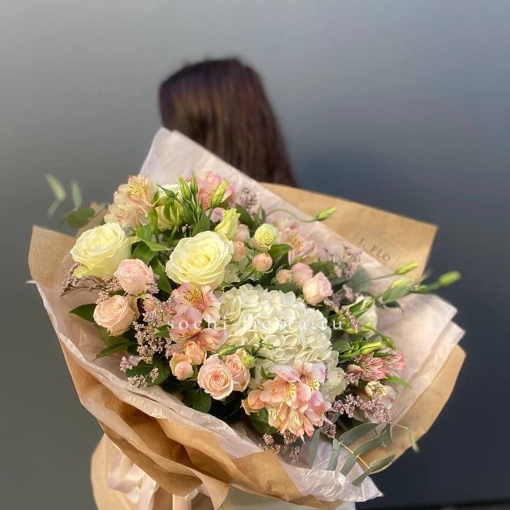 Дизайнерский букет №1 в Махачкале