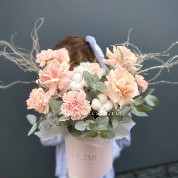 Цветочный бокс "Лесия" в Махачкале