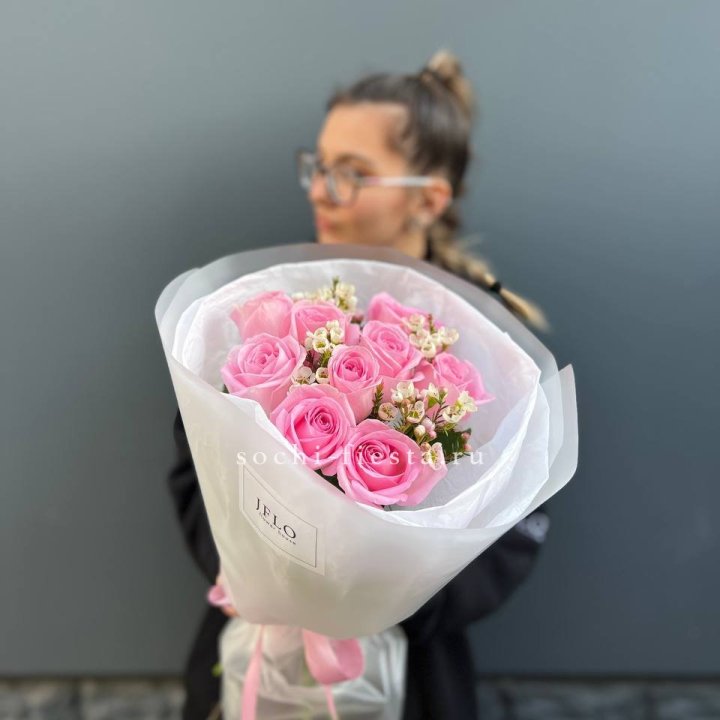 Букет розовых роз  в Махачкале
