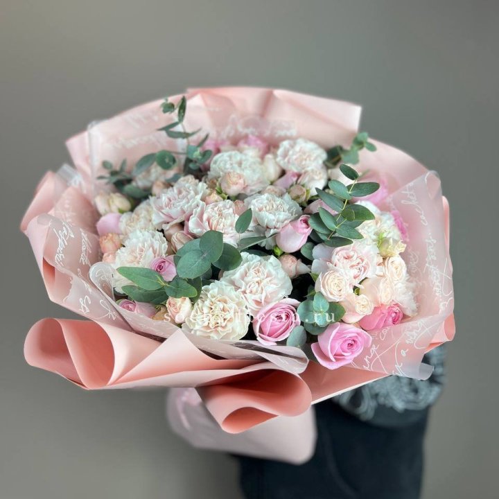  Букет  "Любовь в её глазах" в Махачкале