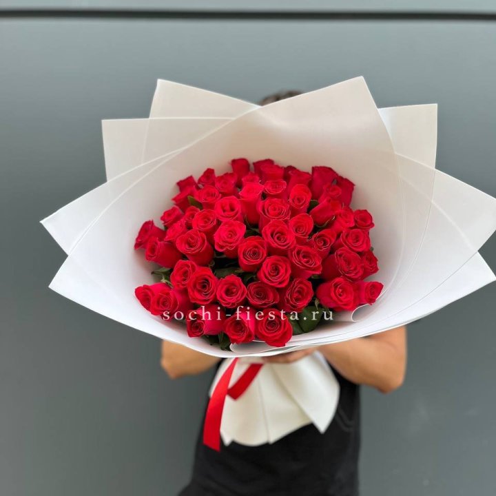 51  красная роза в Махачкале