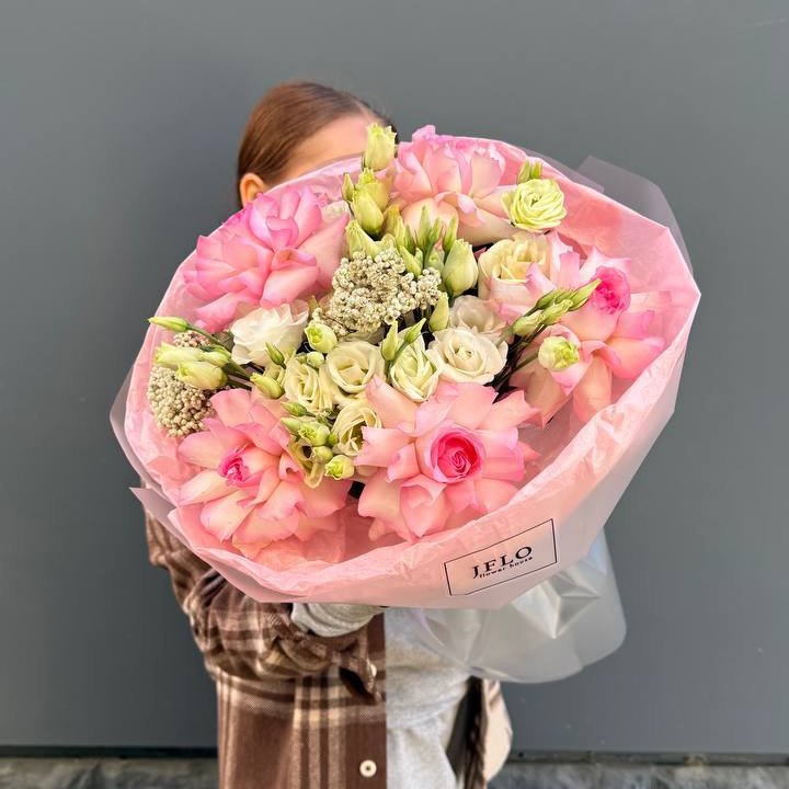 Букет "Розы с эустомой" в Махачкале