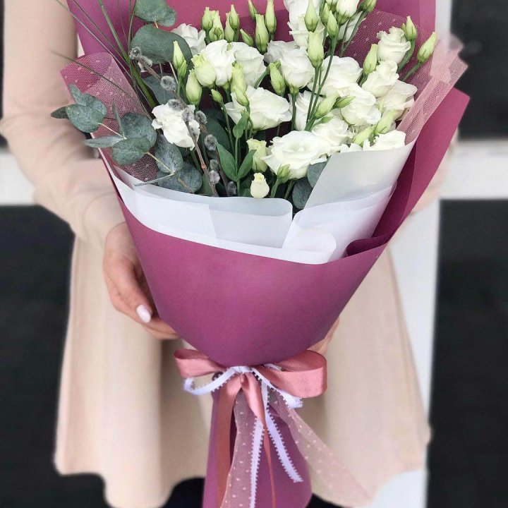 Эустомы с эвкалиптом в Махачкале