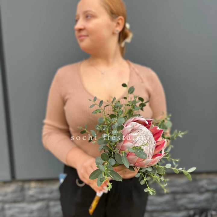 Свадебный букет "Протея" в Махачкале