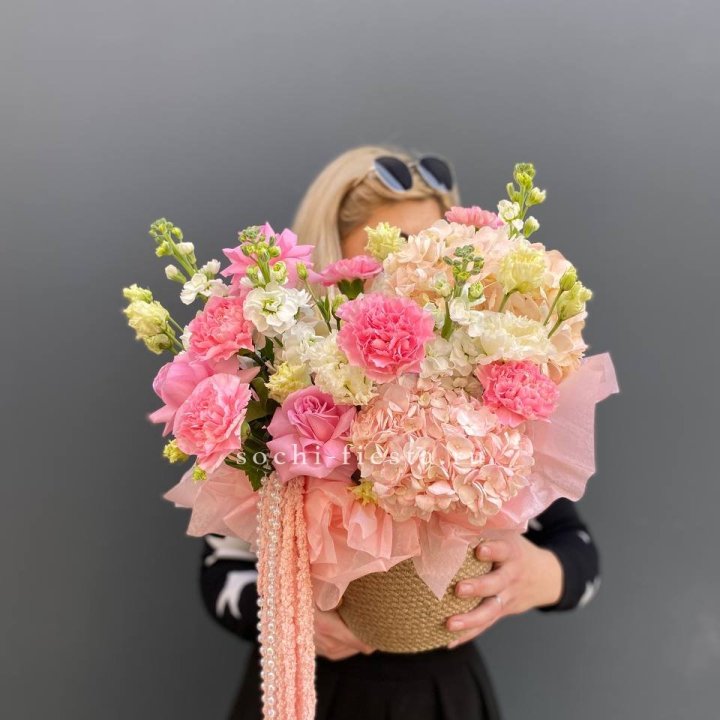 Композиция "Роскошь" в Махачкале