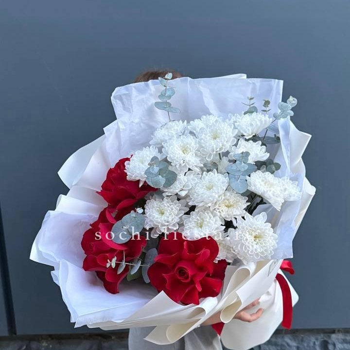 Дуо розы и хризантемы в Махачкале