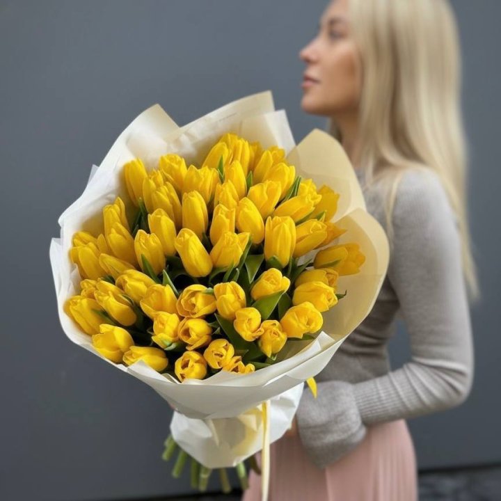 51 желтый тюльпан в Махачкале