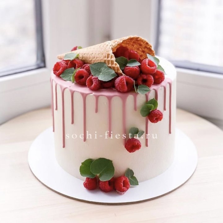 Торт "Ягодный" в Махачкале