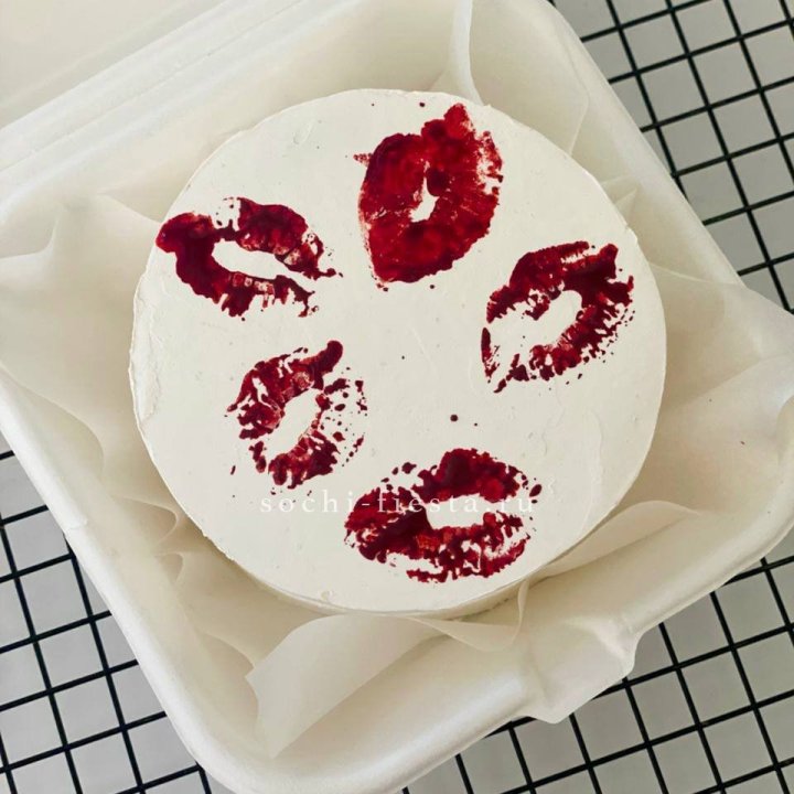 Бенто-торт "Поцелуй" в Махачкале