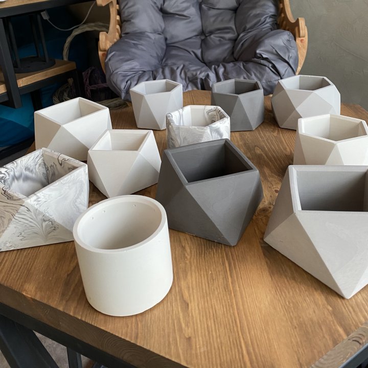 Дизайнерское кашпо в Махачкале