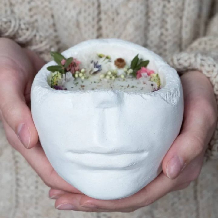 Дизайнерская свеча  в Махачкале