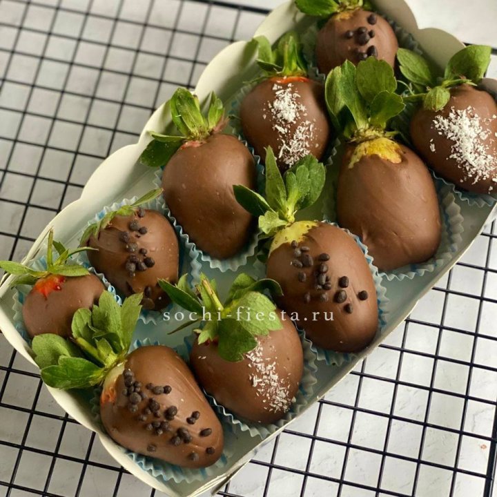 Клубника в шоколаде 10 ягод в Махачкале