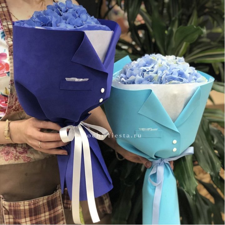 Букет с гортензией с пиджаком в Махачкале