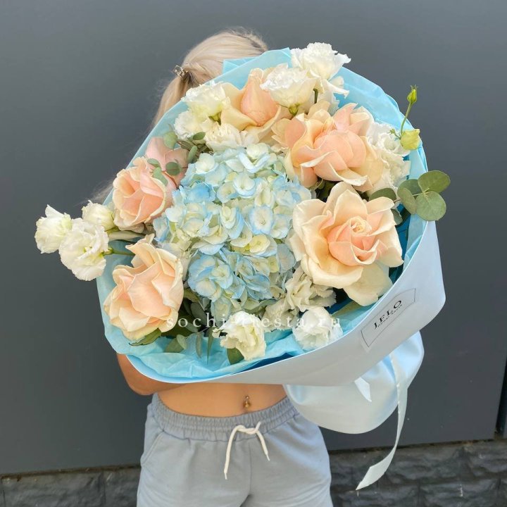 Сборный букет "Голубой закат" в Махачкале