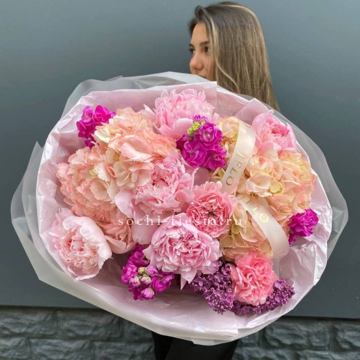  Букет "Фловер пионс" в Махачкале