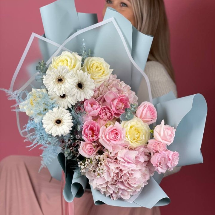 Дизайнерский букет "Адель" в Махачкале