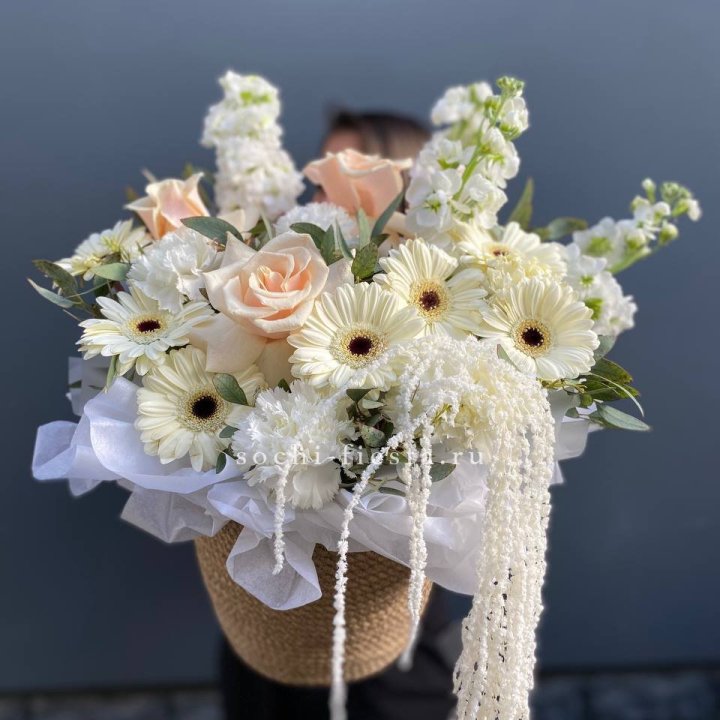 Цветы в джутовом кашпо "Валери" в Махачкале