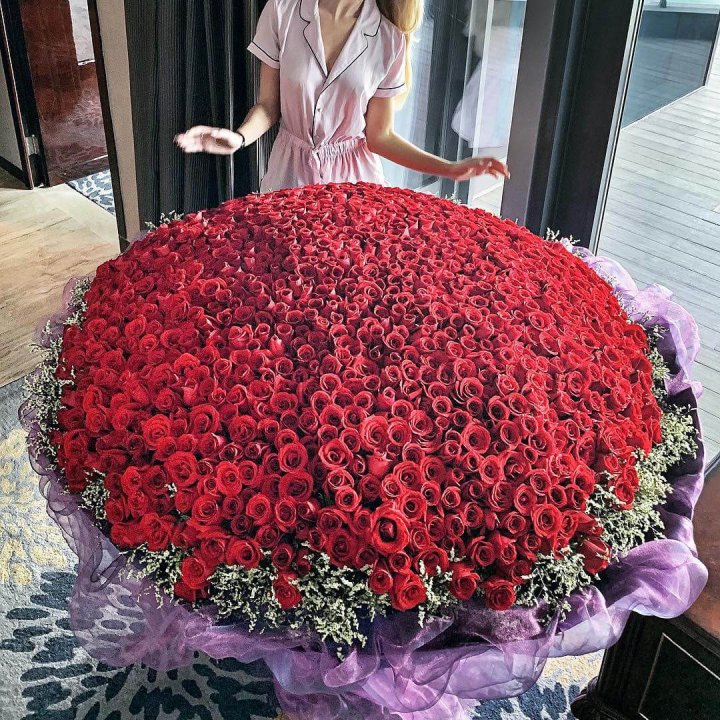 1001 роза в Махачкале