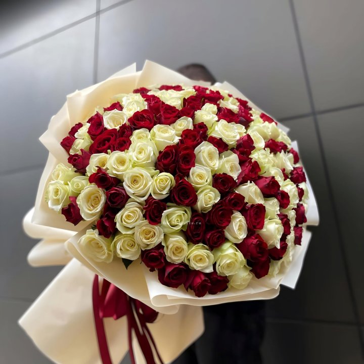 101 высокая импортная роза  в Махачкале