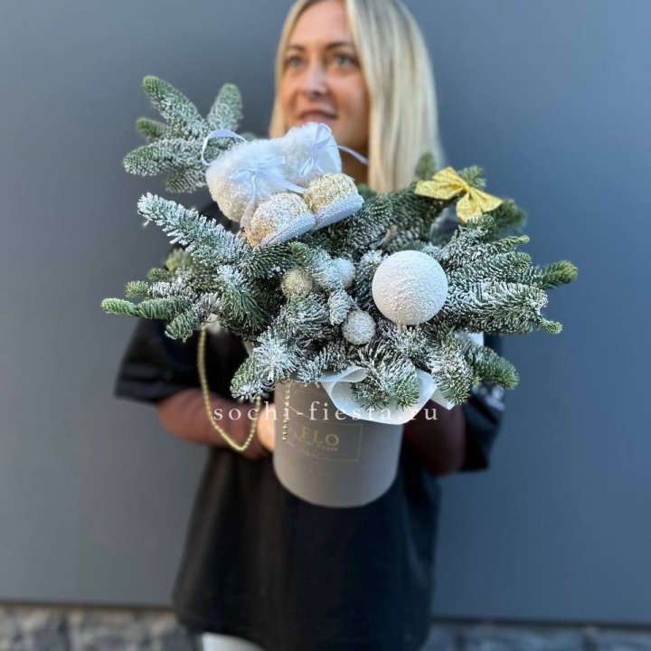 Новогодний бокс "Ботс голд" в Махачкале