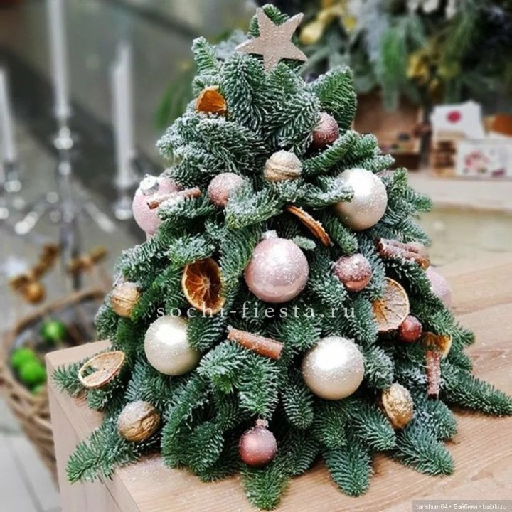 Новогодняя елочка "Блеск" в Махачкале