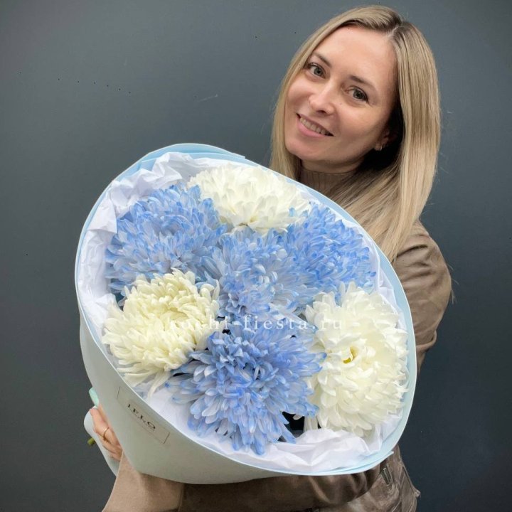 Букет из 7 хризантем  в Махачкале