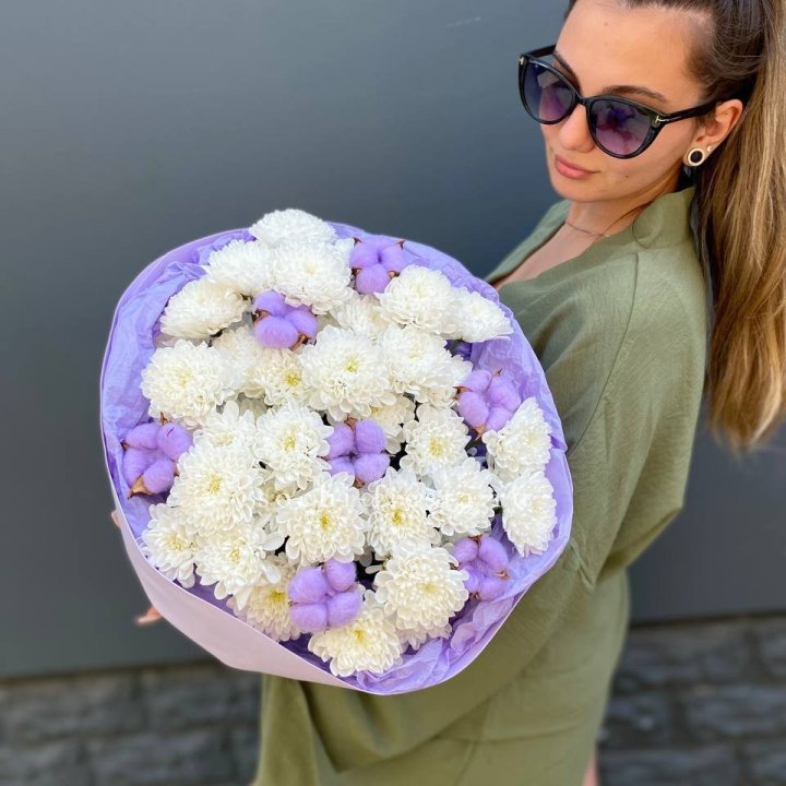  Букет  хризантем и хлопка в Махачкале