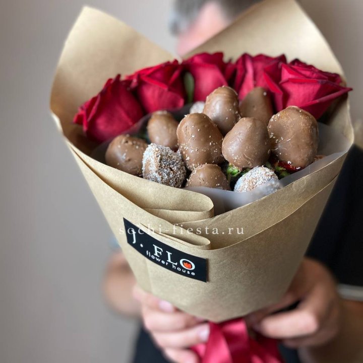 "Тандем с шоколадной клубникой" в Махачкале