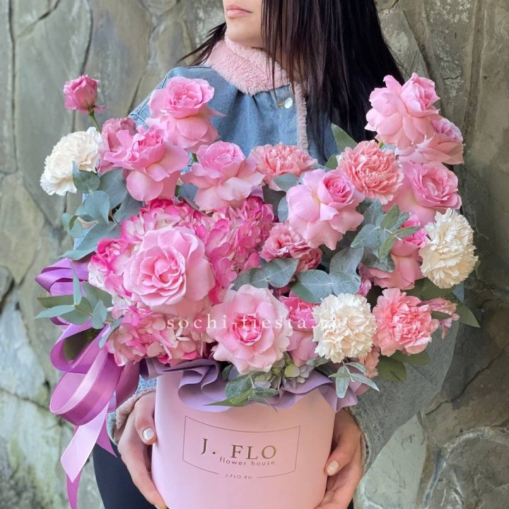 Цветочный бокс "Эсмиральда" в Махачкале