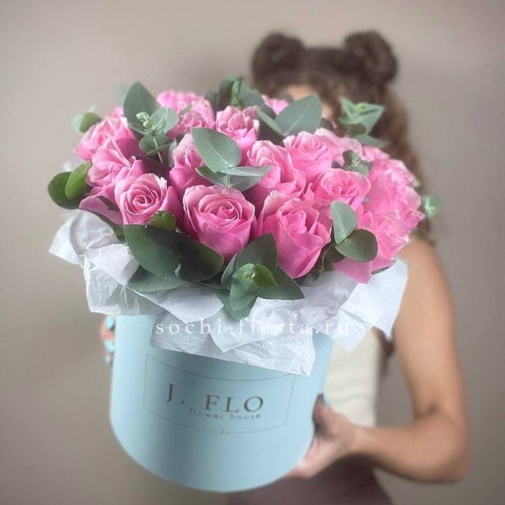 Бокс 27 роз в Махачкале