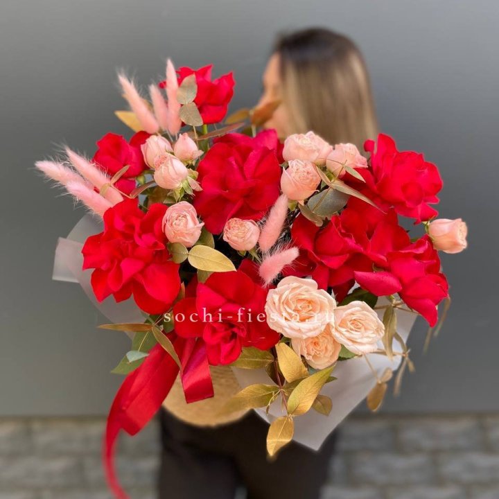 Джутовое кашпо "Любовь Лолиты" в Махачкале