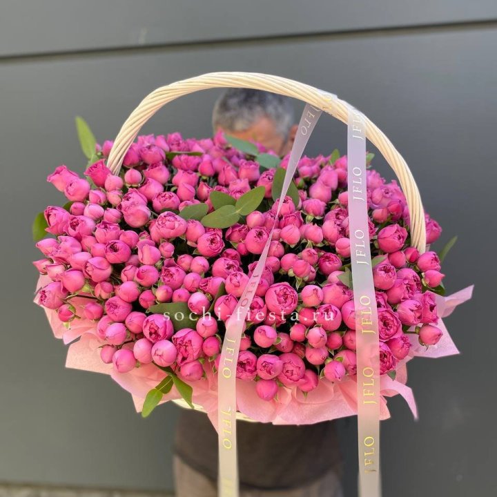 Корзина роз Мисти Баблс 101 в Махачкале