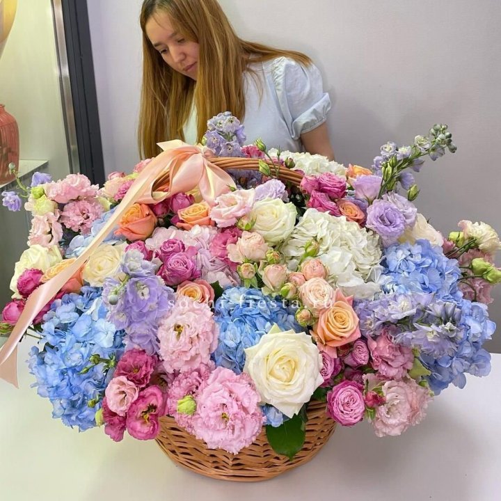 Авторская корзина "Экстра" в Махачкале