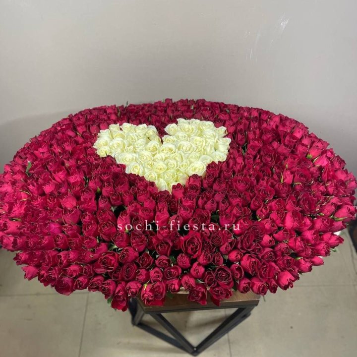 501 роза в корзине в Махачкале