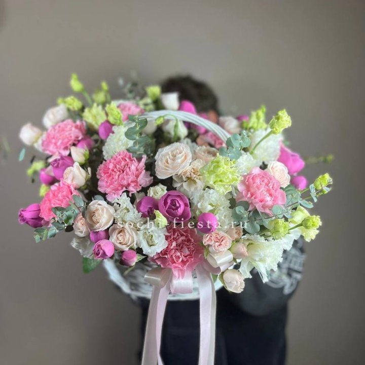 Корзина "Яркая" в Махачкале