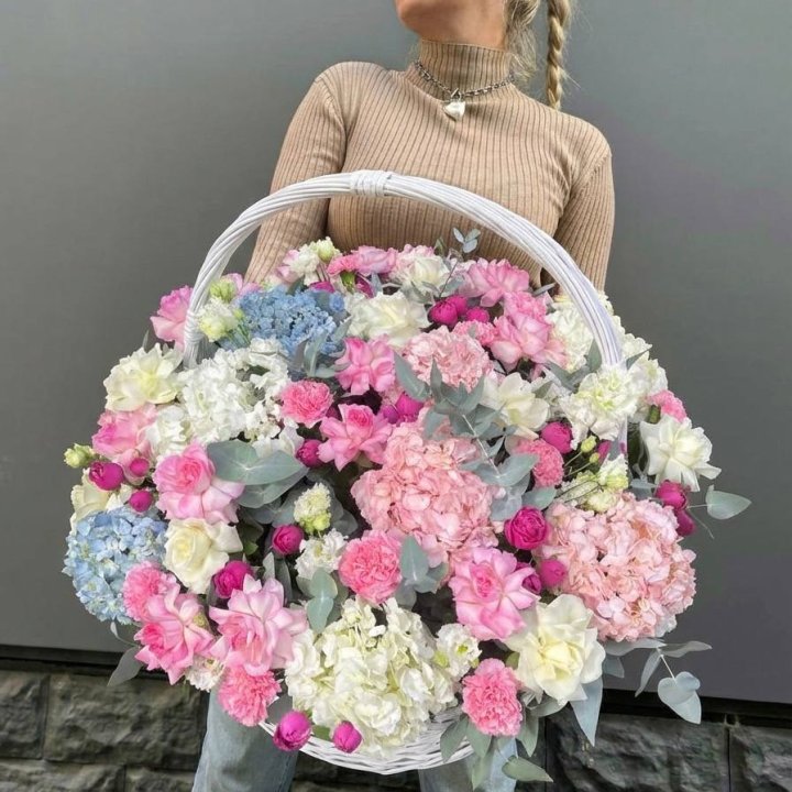 Цветочная корзина №3 в Махачкале