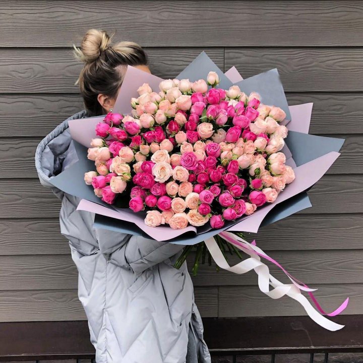 55 роз микс кустовых в Махачкале