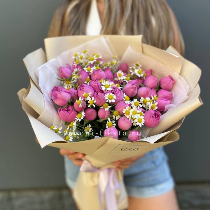 Дуобукет мисти с ромашками  в Махачкале