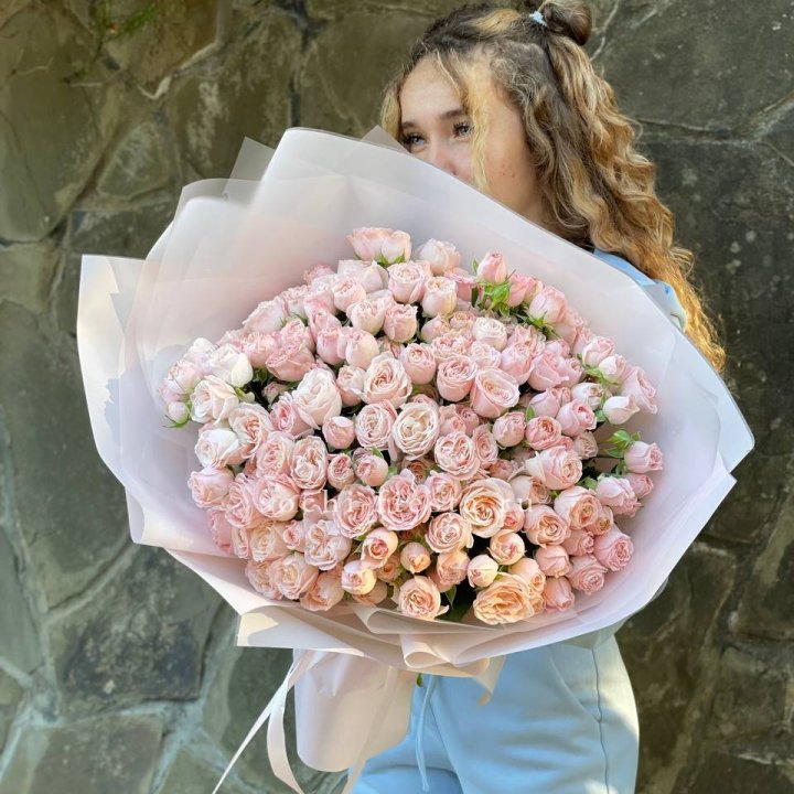45 роза бомбастик Крем в Махачкале