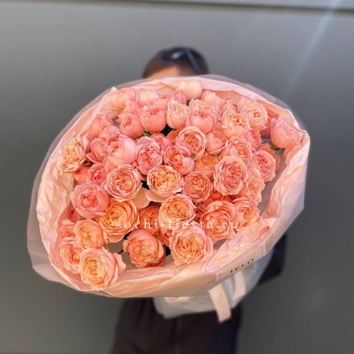 Букет из 21 пионовидной розы Джульетта в Махачкале