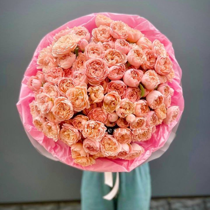 Букет кустовых пионовидных роз Джульетта "Принцесса" в Махачкале