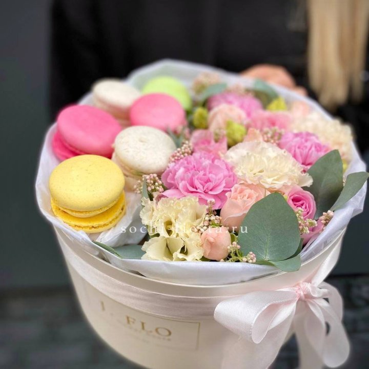 Бокс с макаронс "Тендернес" в Махачкале